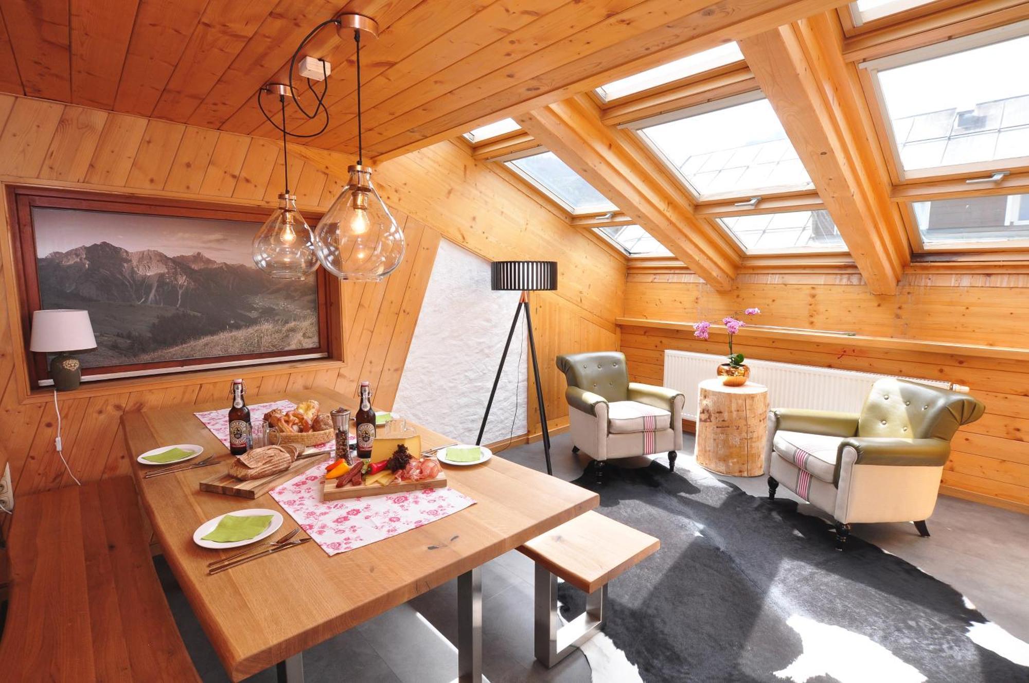 Alp-Chalet Hirschegg  Room photo